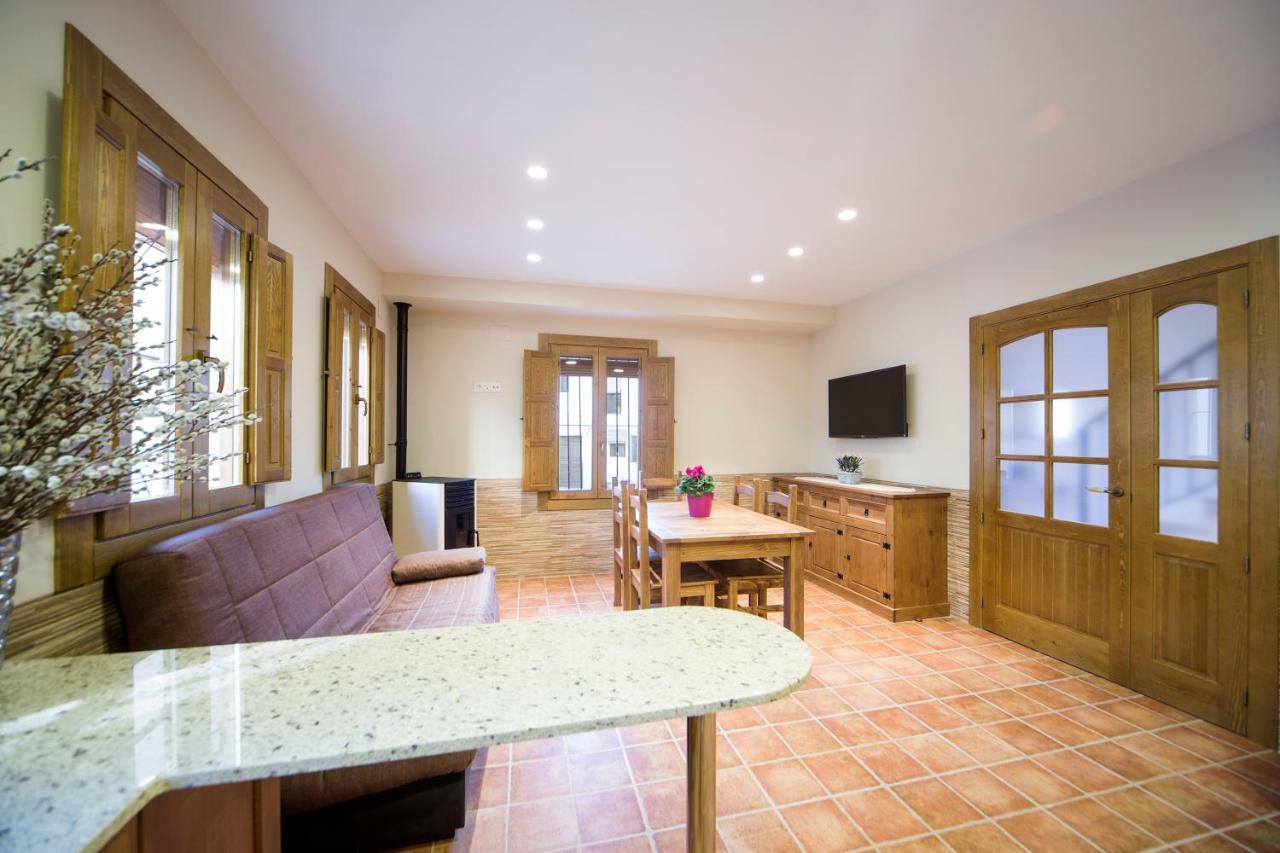 Casa Rural Francisca เรเกนา ภายนอก รูปภาพ